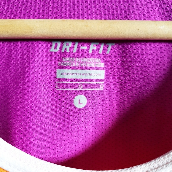 Nike Razorback Tank - Picture 2 of 5